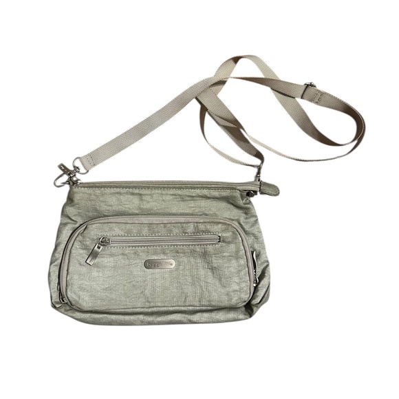 Baggallini Crossbody Bag - Picture 1 of 4